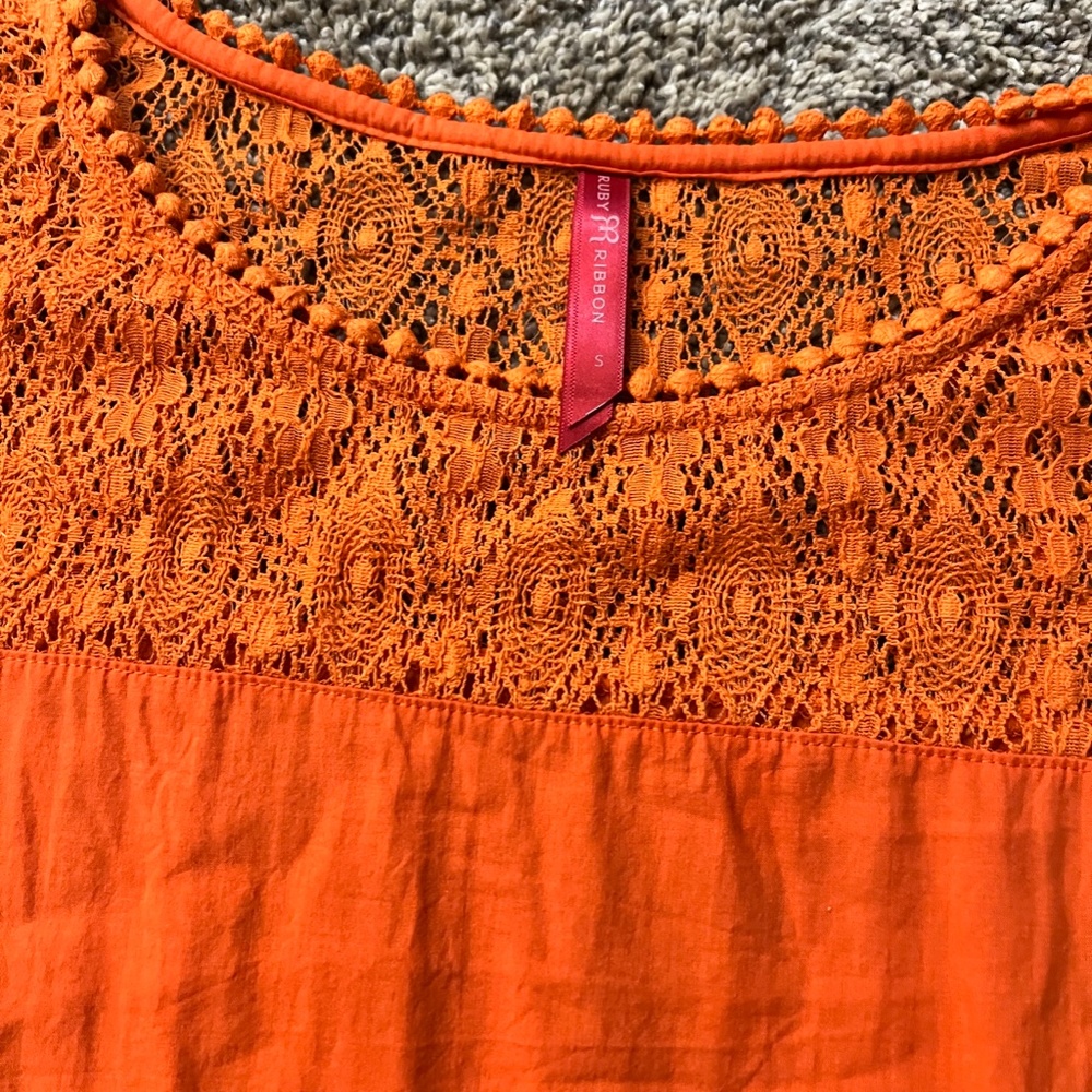 Ruby Ribbon Orange Lace Top - Picture 2 of 4